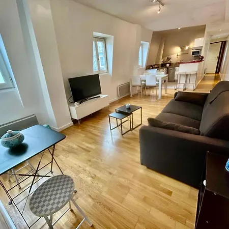 Galeries Lafayette, Opera, Elegant 2 Pieces Au Calme Apartment